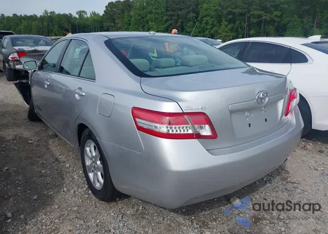 2011 Toyota Camry Le z USA, uszkodzony, nr VIN 4T4BF3EK9BR216865